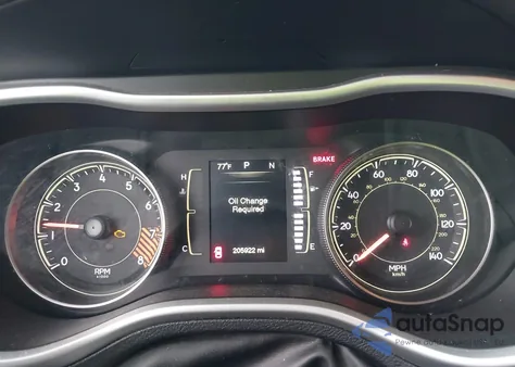 2014 Jeep Cherokee Latitude z USA, uszkodzony, nr VIN 1C4PJMCS0EW198745